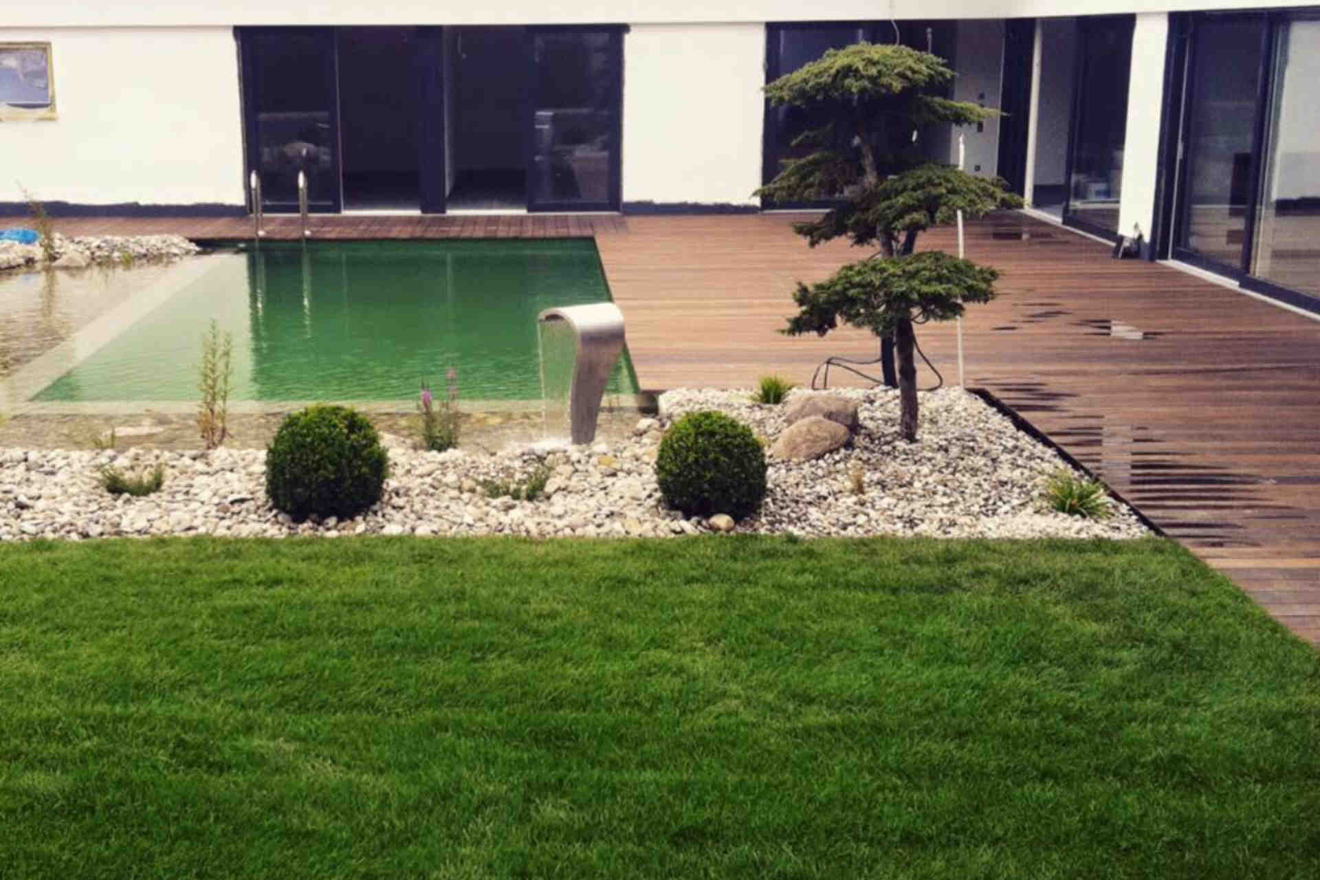 KALHOFER - Gartengestaltung, Schwimmteiche, Landschaftsbau - Holzterrassen